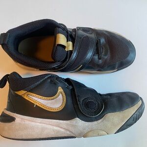 Nike Kids Black and Gold Sneakers